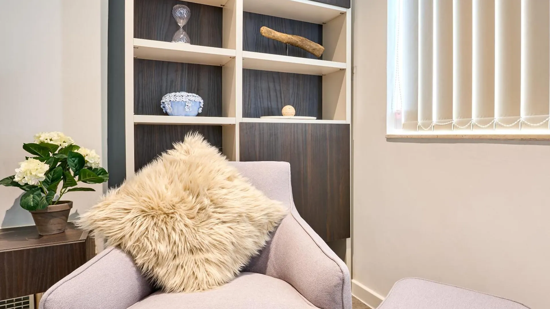 Stylish Apartment In Tigne Point Sliema