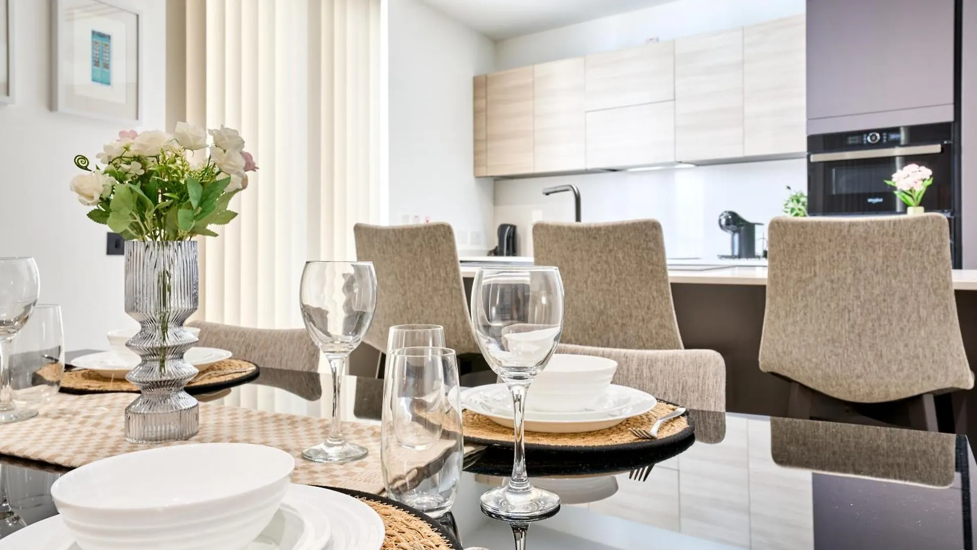 Stylish Apartment In Tigne Point Sliema