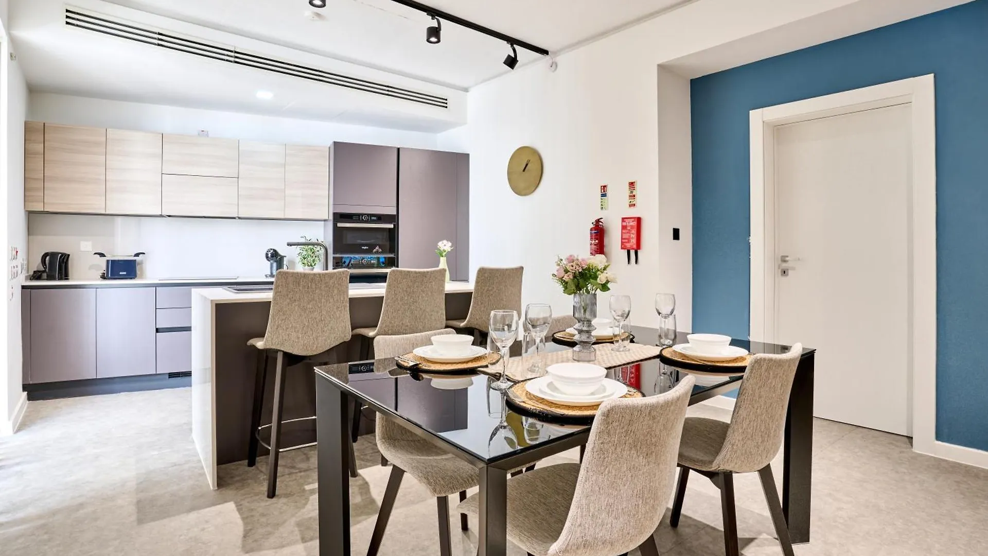 Stylish Apartment In Tigne Point Sliema Malta
