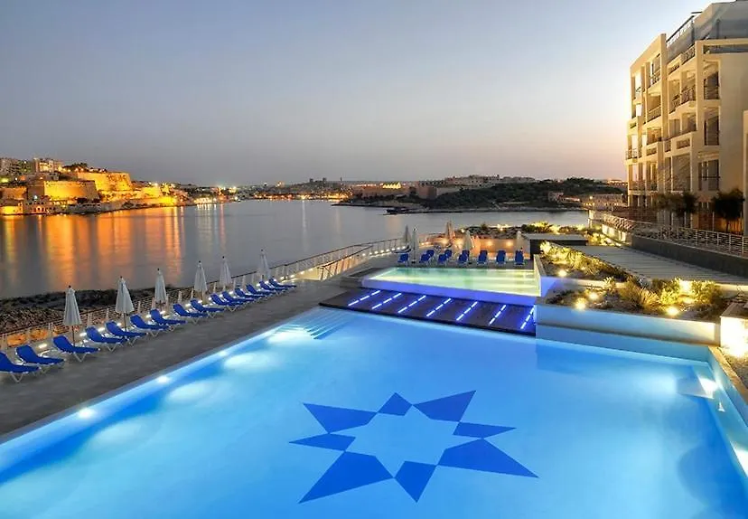 Stylish Apartment In Tigne Point Sliema